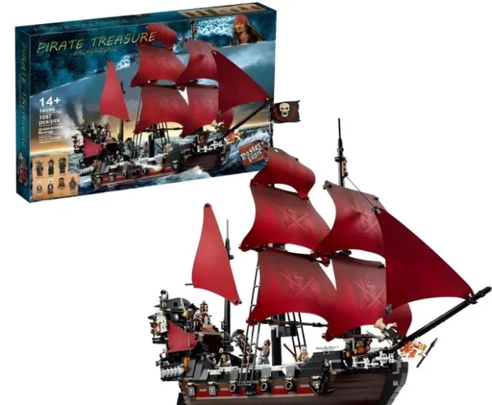 Конструктор "Пірати Карибського моря" 804 деталей 50 x 12 x 66 см